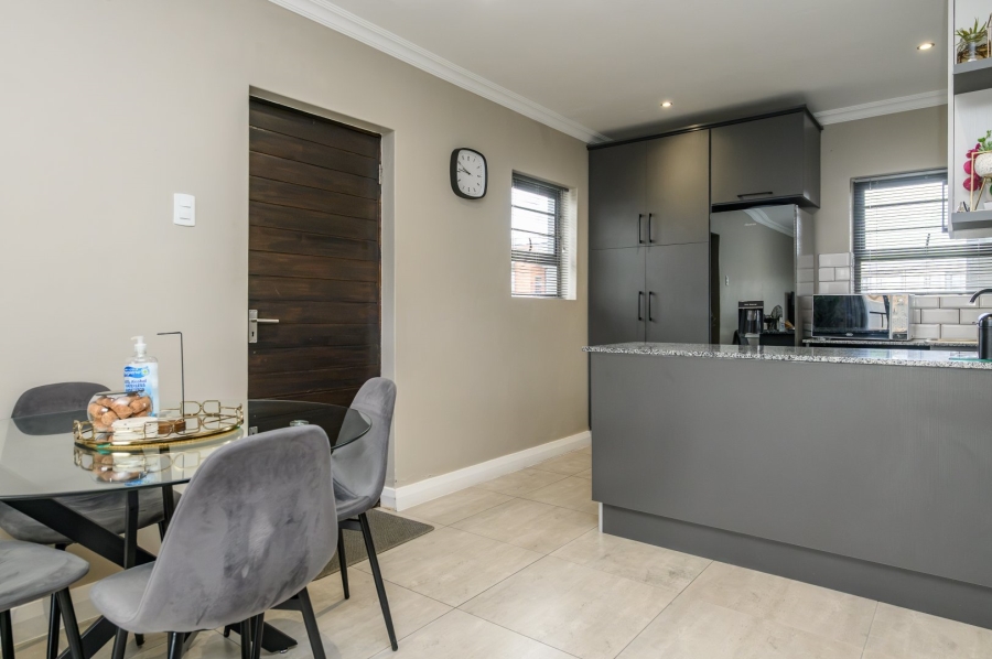 2 Bedroom Property for Sale in Kabega Park Eastern Cape